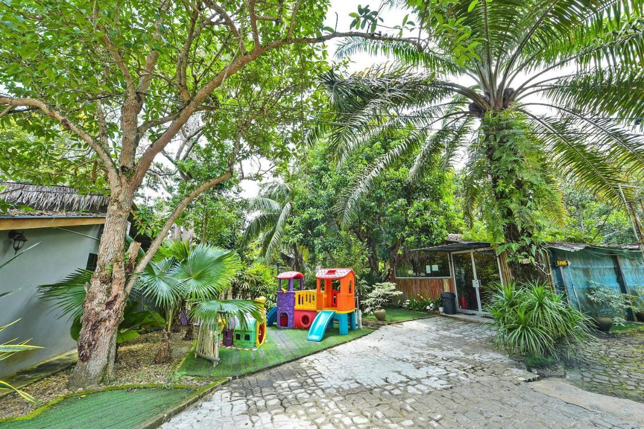 OYO 90636 Teratak Zakiah Chalet Hotel Jerantut Bagian luar foto