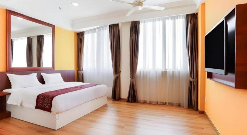 OYO 90636 Teratak Zakiah Chalet Hotel Jerantut Bagian luar foto